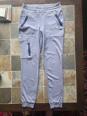 Jaanuu 10-pocket scrub joggers, Small